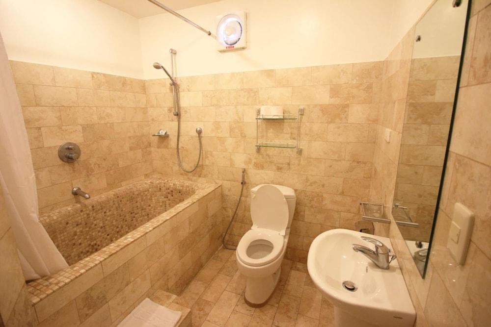 Mermaid Resort Puerto Galera Dış mekan fotoğraf