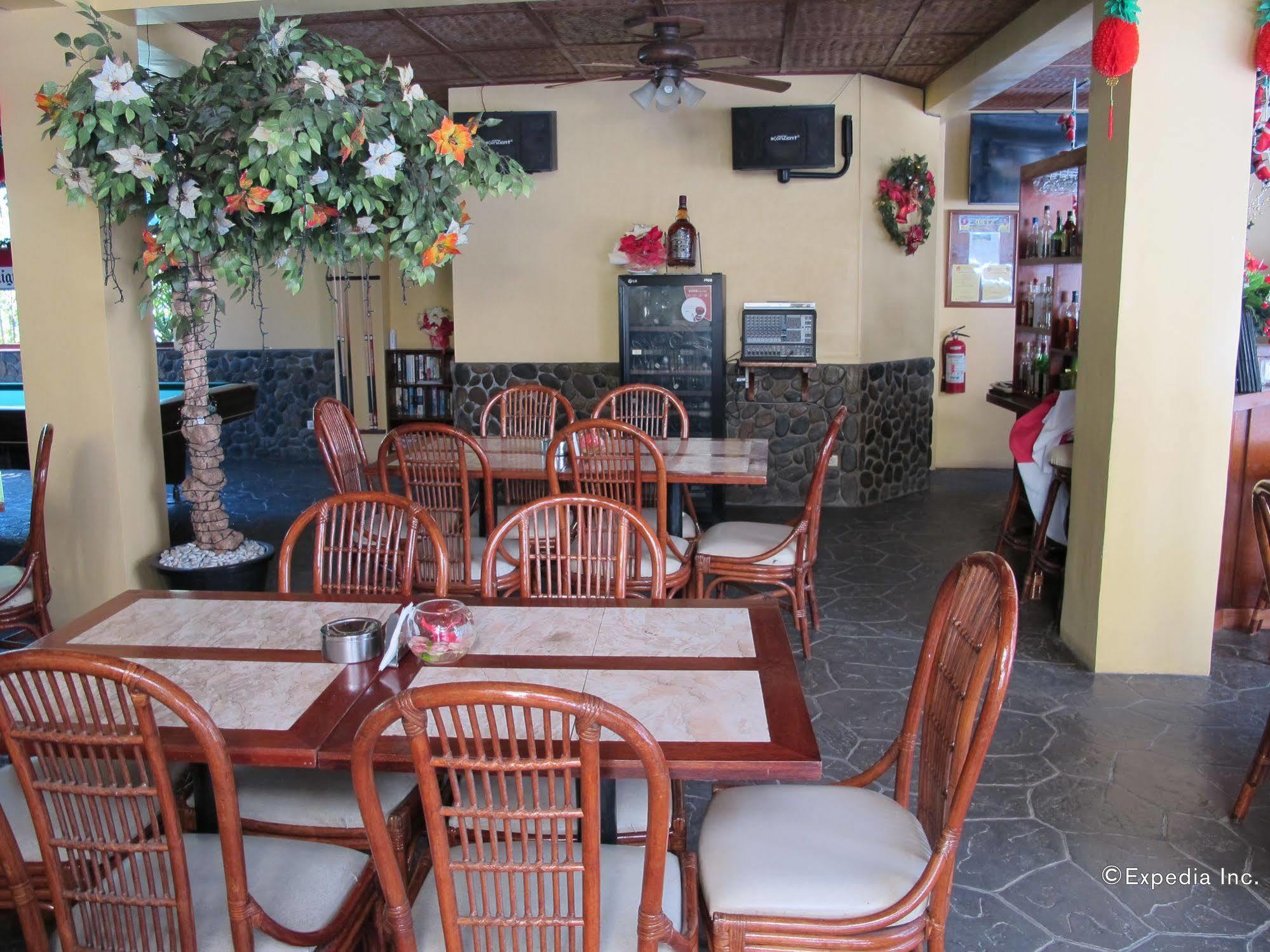 Mermaid Resort Puerto Galera Dış mekan fotoğraf
